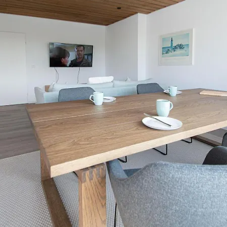 Penthouse Am Park 아파트 노르데메이